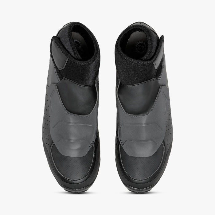 SH-MW501 Clipless Shoes