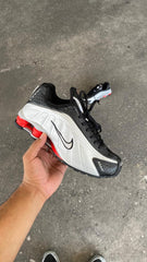 NIKE SHOX TURBO GRIS NEGRO