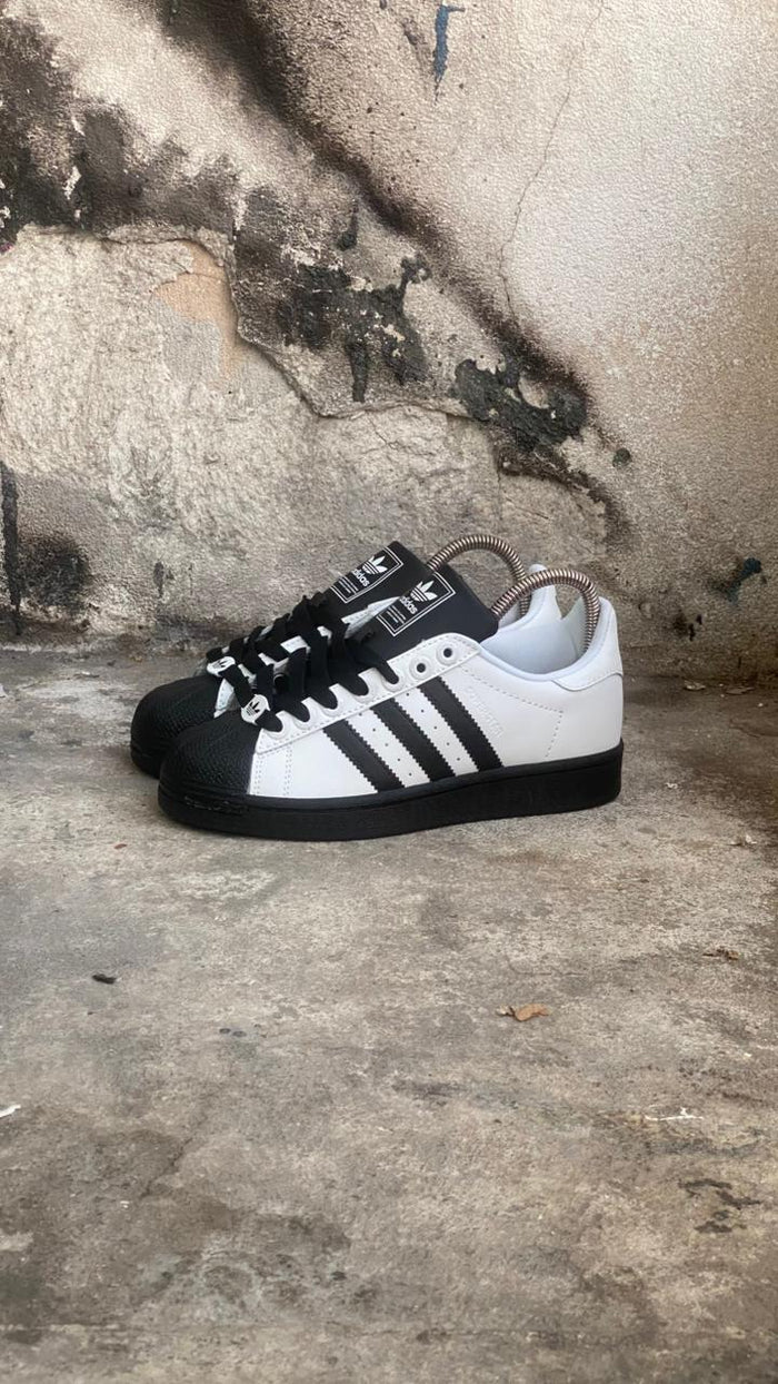 ADIDAS SUPER STAR PANDA