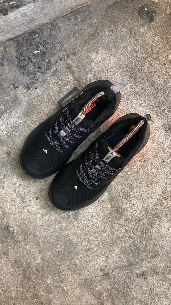 ADIDAS TERREX 2026 NEGRO NARANJA
