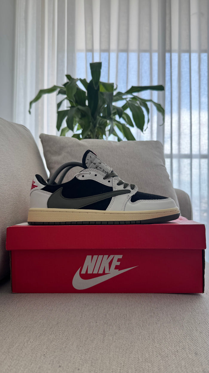 TRAVIS SCOTT BLANCA CHULO VERDE