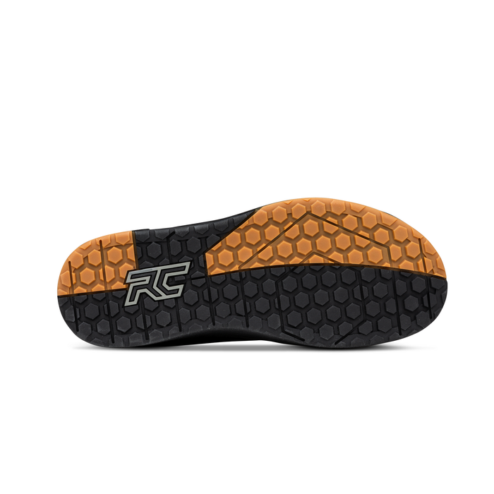 Youth Livewire Flat Shoe