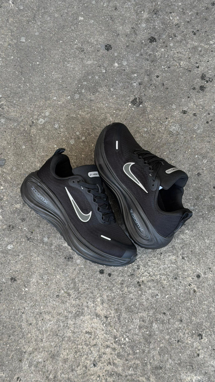 NIKE ZOOM X 2026 NEGRO