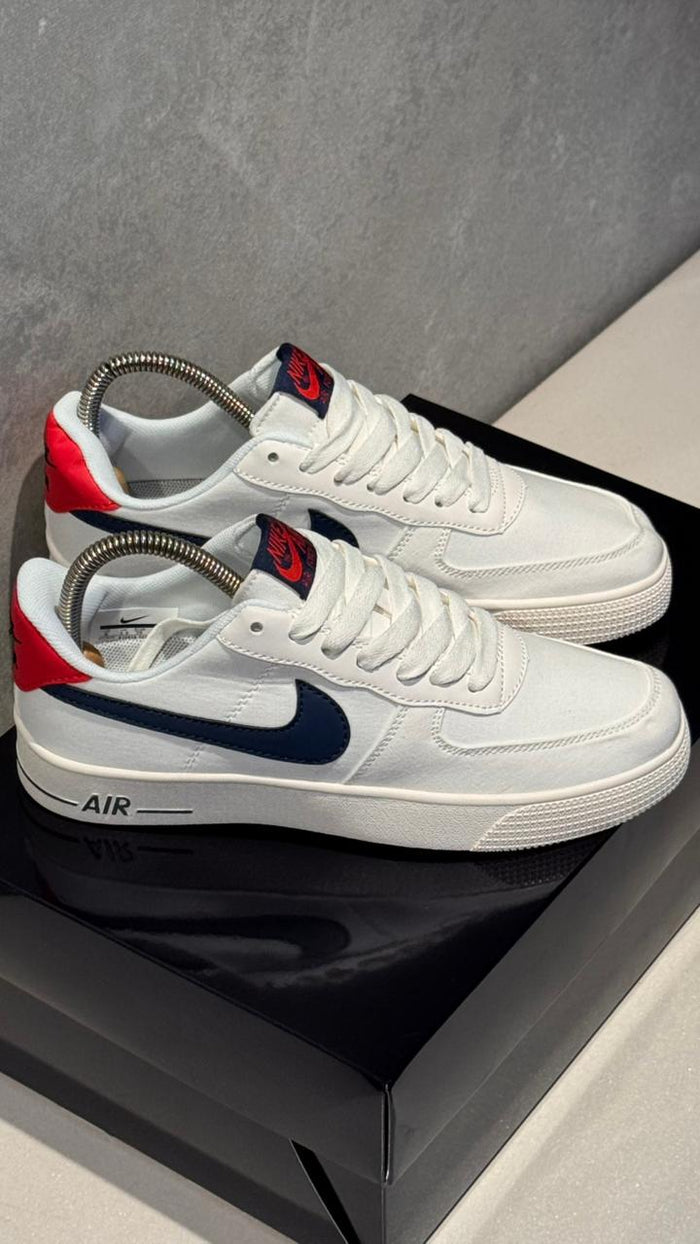 NIKE ZUKETO BLANCO AZUL