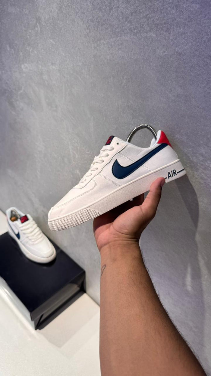 NIKE ZUKETO BLANCO AZUL